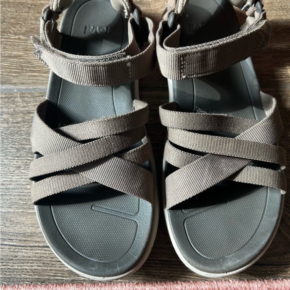 Women's Teva - Picture 4 of 4